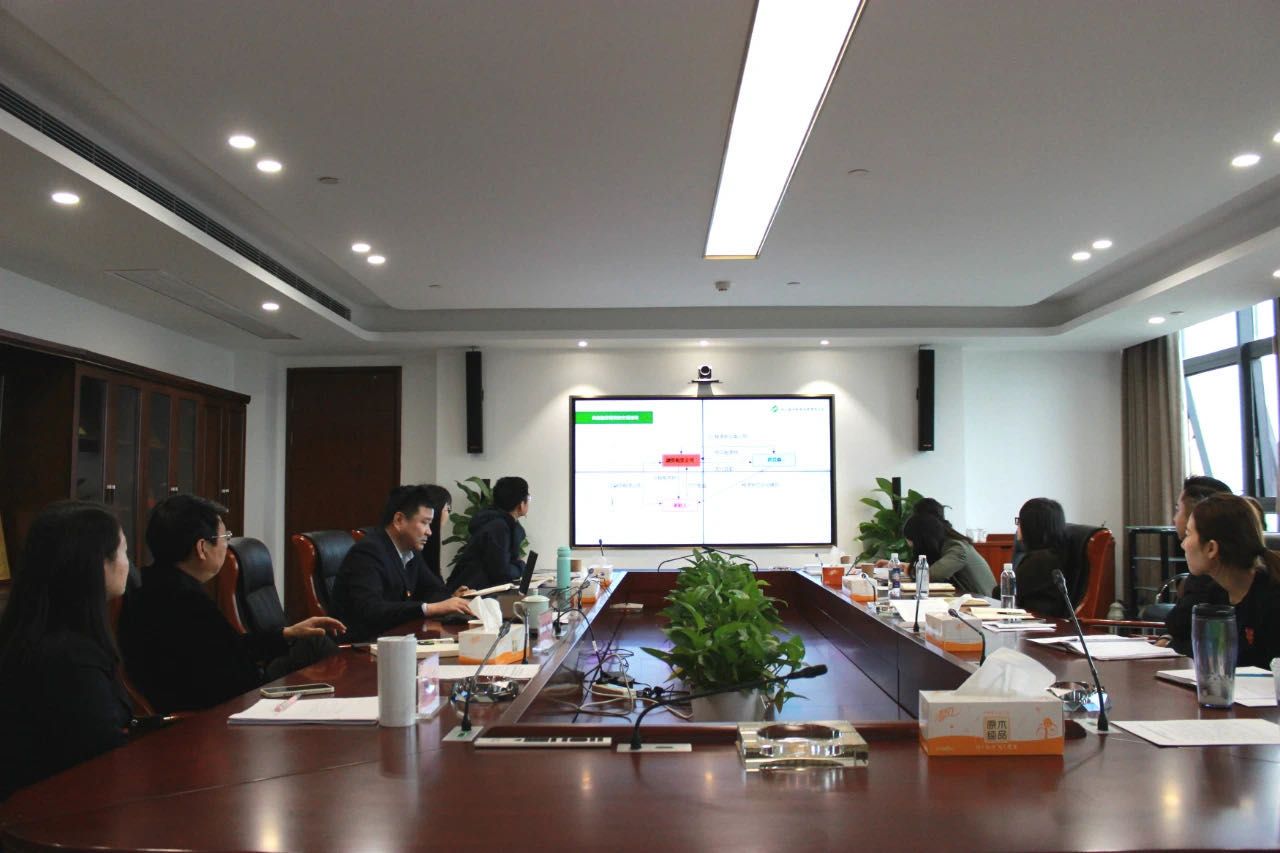 20210408建設租賃召開(kāi)“敬畏于心 擔當于行”業(yè)務(wù)培訓暨專(zhuān)題黨課.jpg